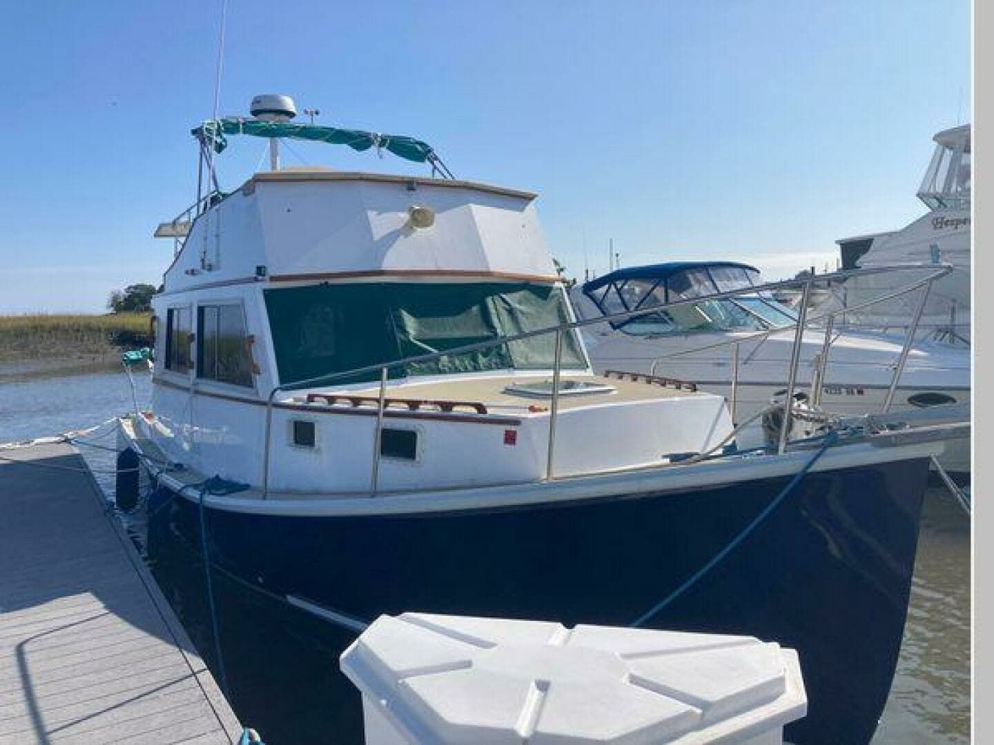 1984 Duffy Flybridge Cruiser - Image 6