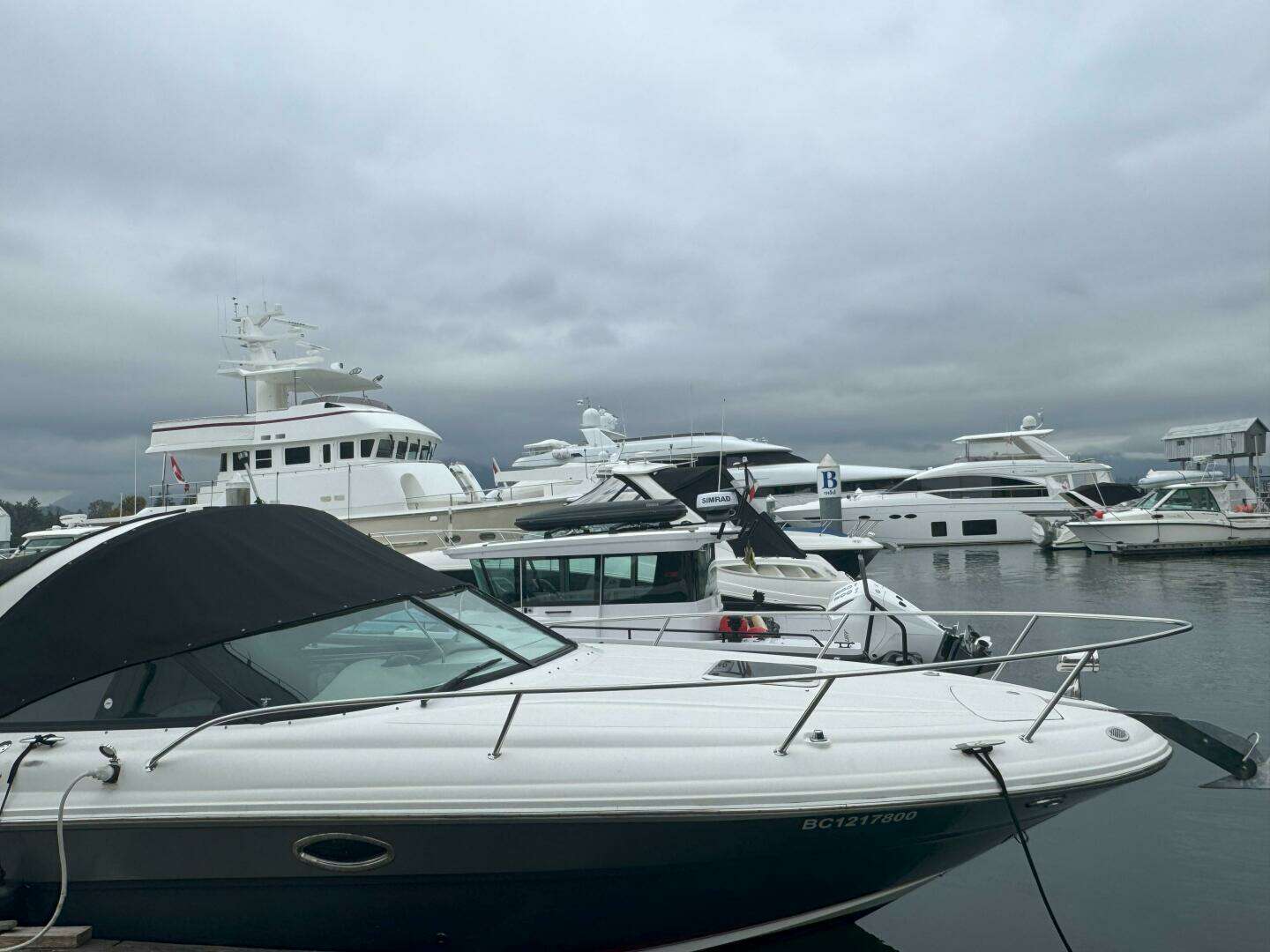 2007 Sea Ray 29SLX with cuddy cabin - Image 2