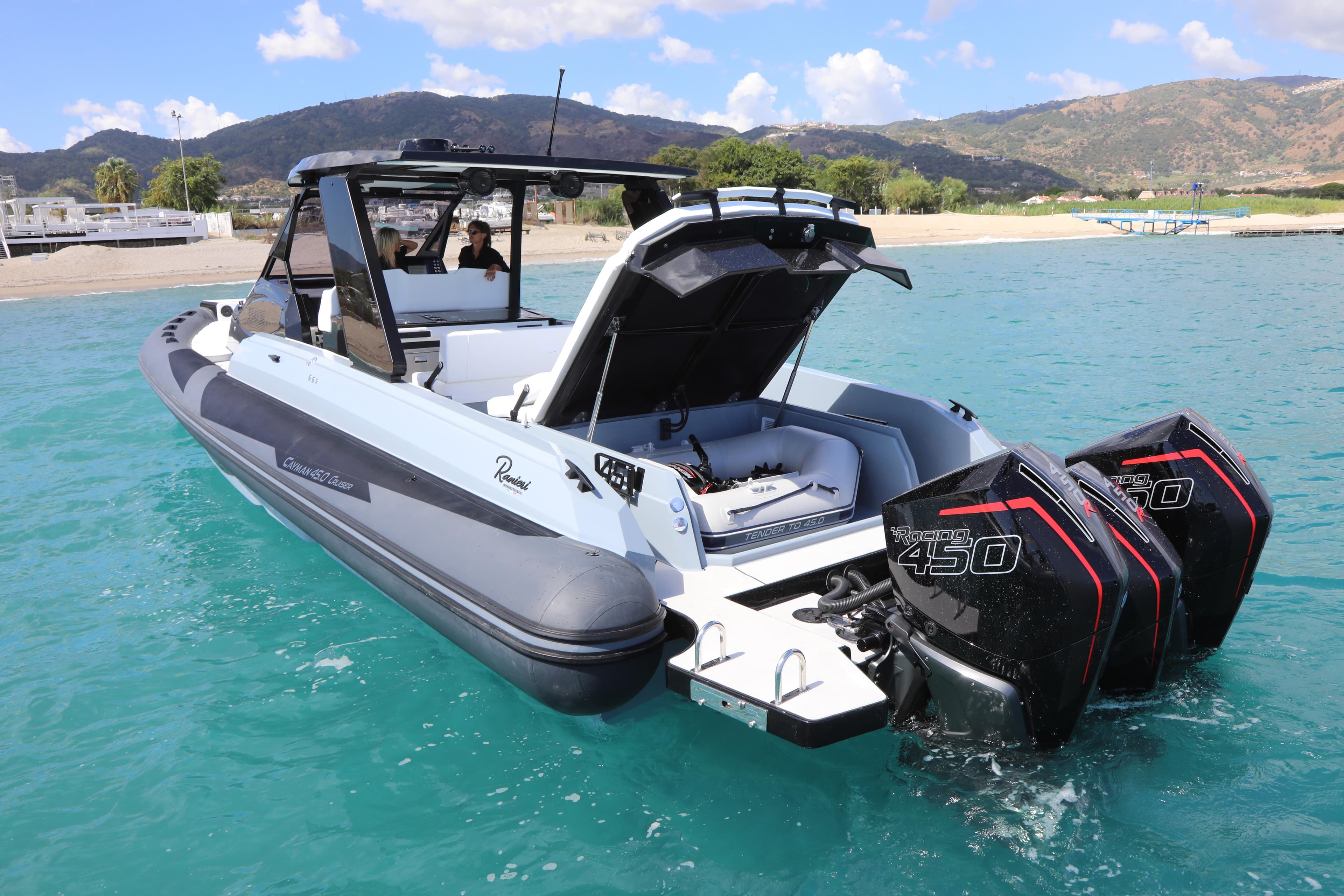 2026 Ranieri CAYMAN 45.0 Cruiser in turquoise waters, featuring powerful engines.