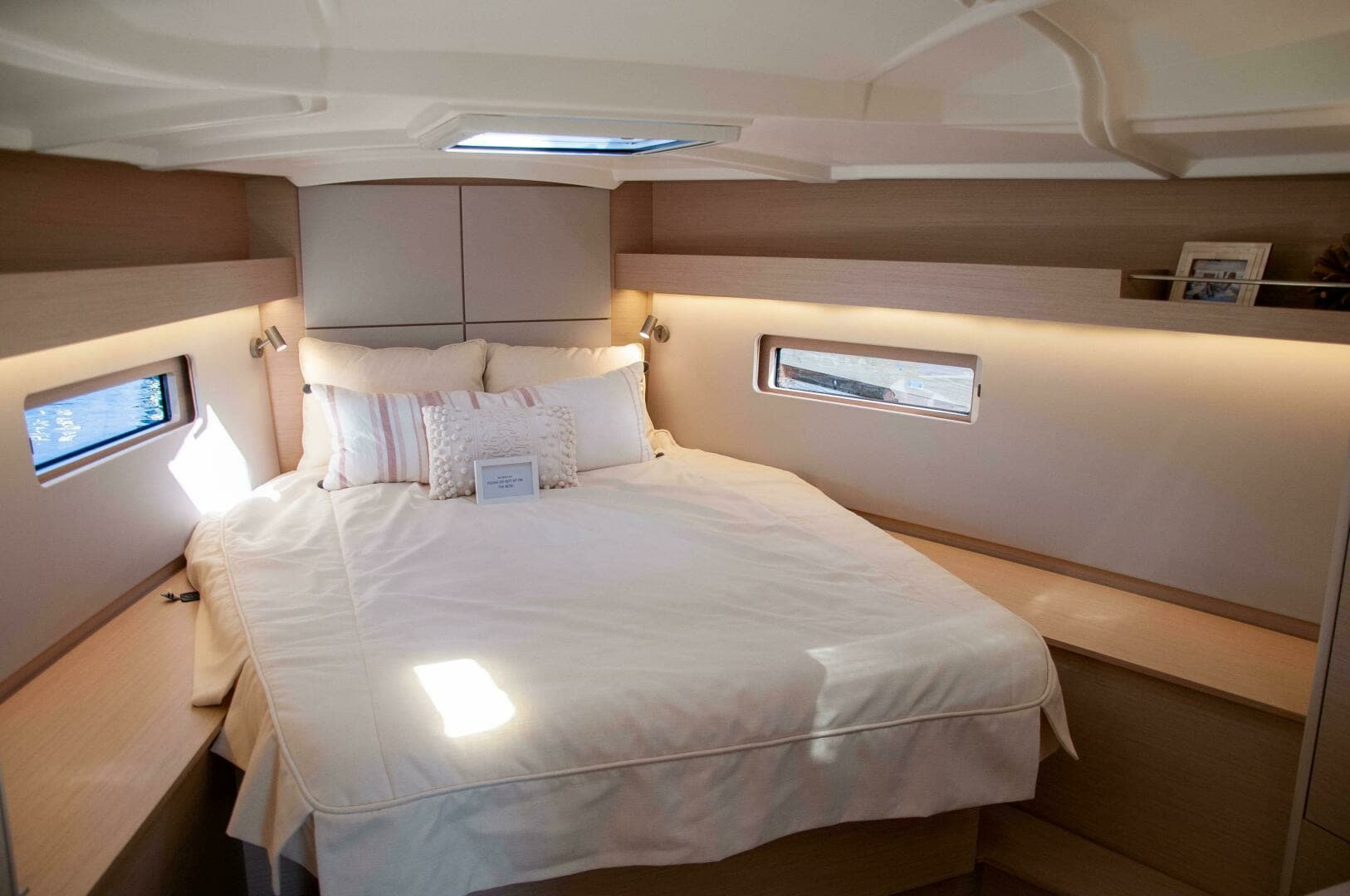 2026 Beneteau Oceanis 40.1 - Image 10