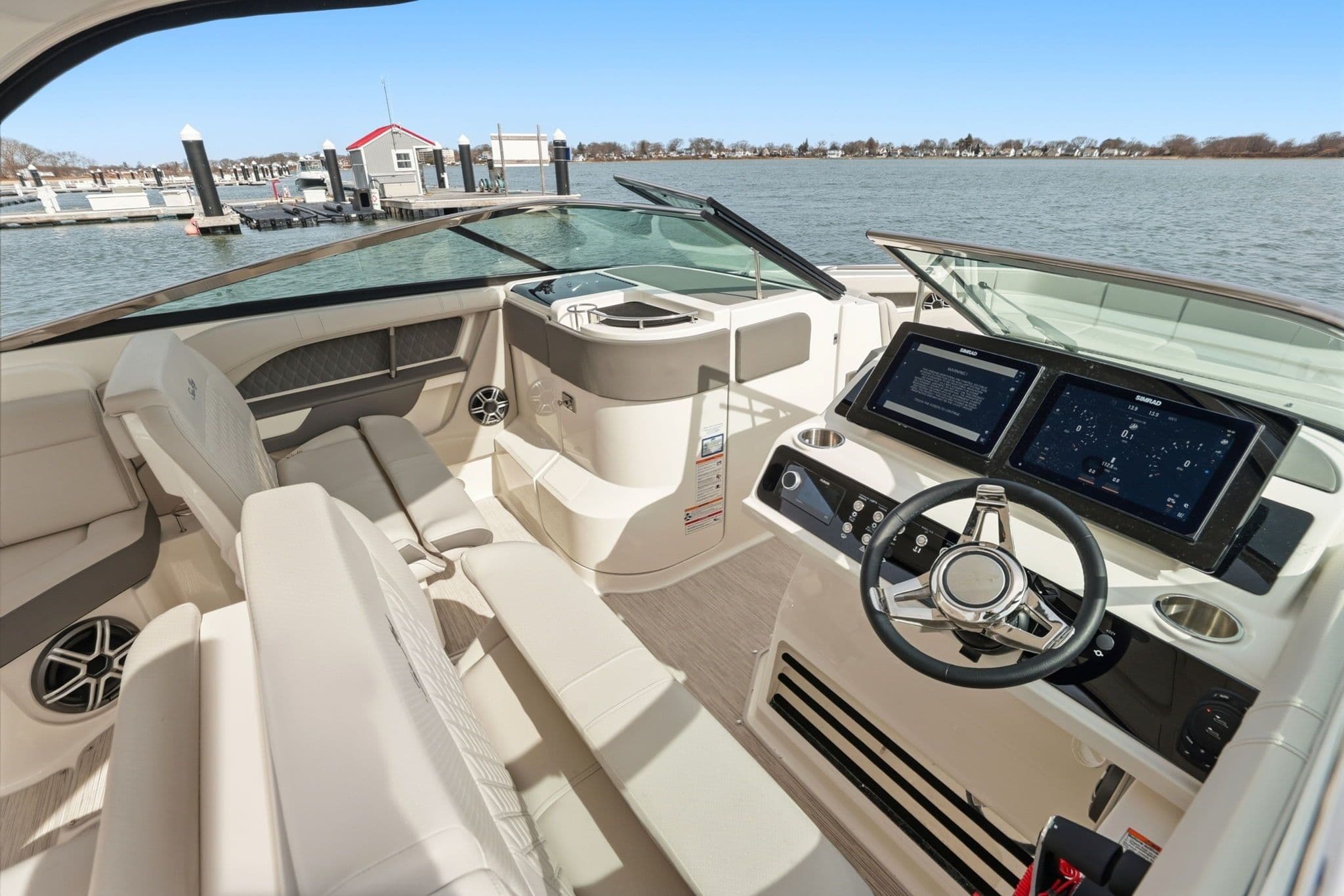 2026 Sea Ray SLX 310 Outboard - 19