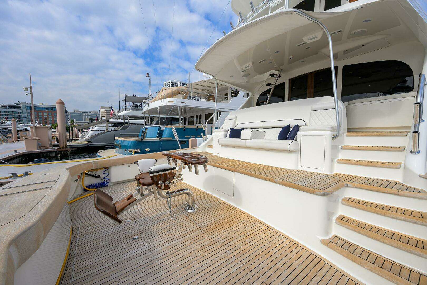 2017 Viking 92 Enclosed Bridge - Image 25