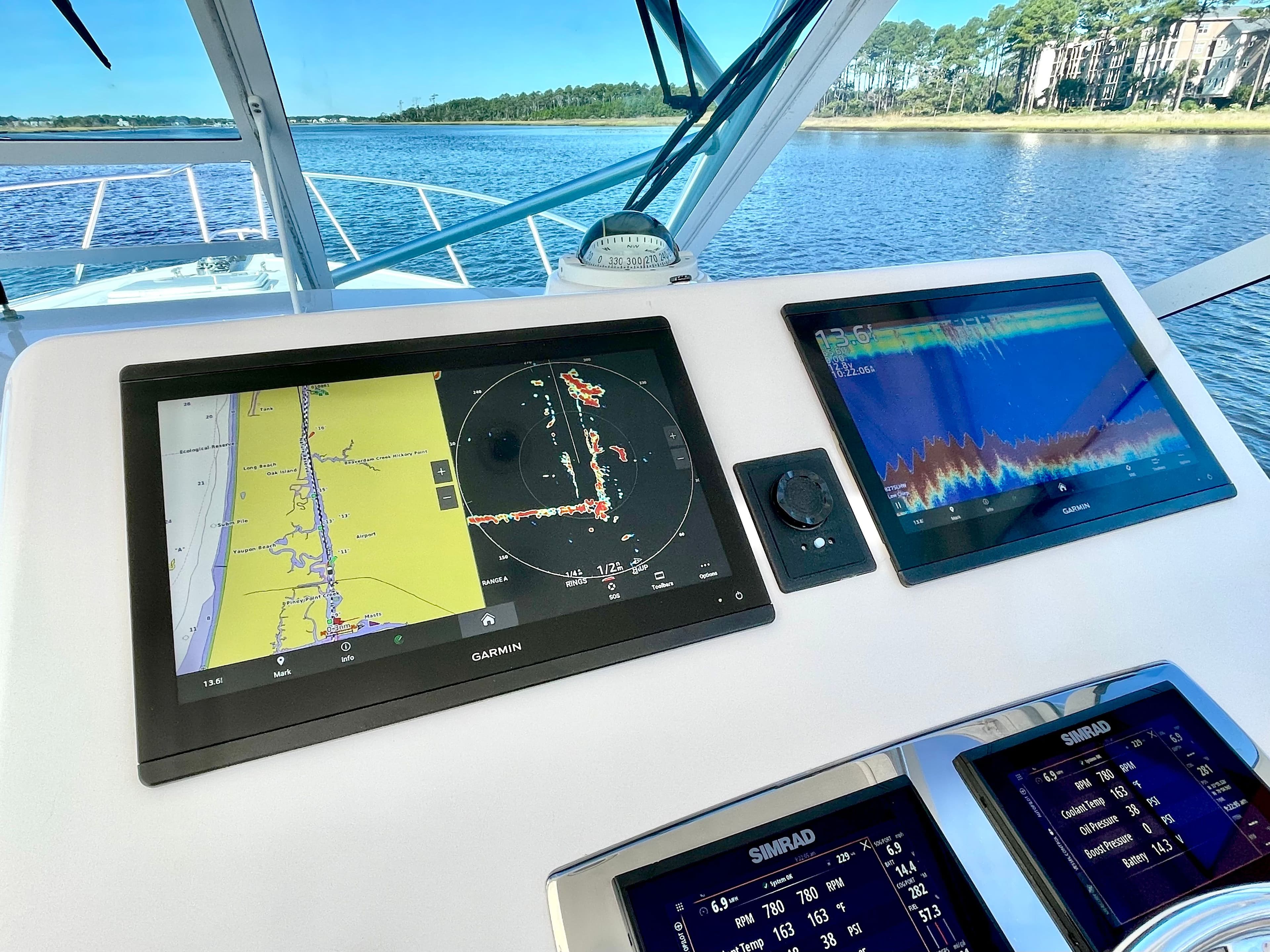 2007 Cabo 35 Express - 34