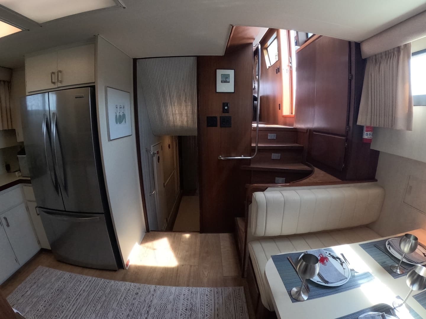 1987 Hatteras Motor Yacht - Image 12