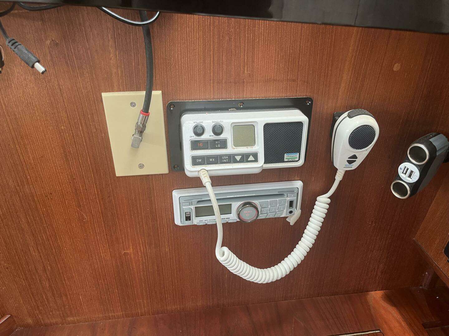 1992 Hunter 33.5 - Image 34