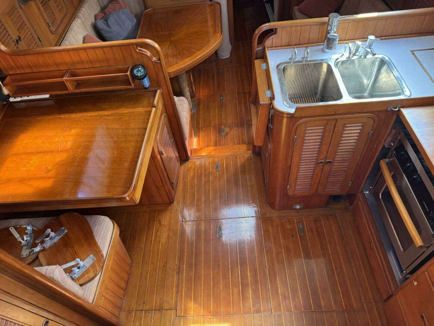 1987 Tayana 42 Vancover Aft Cabin - Image 53