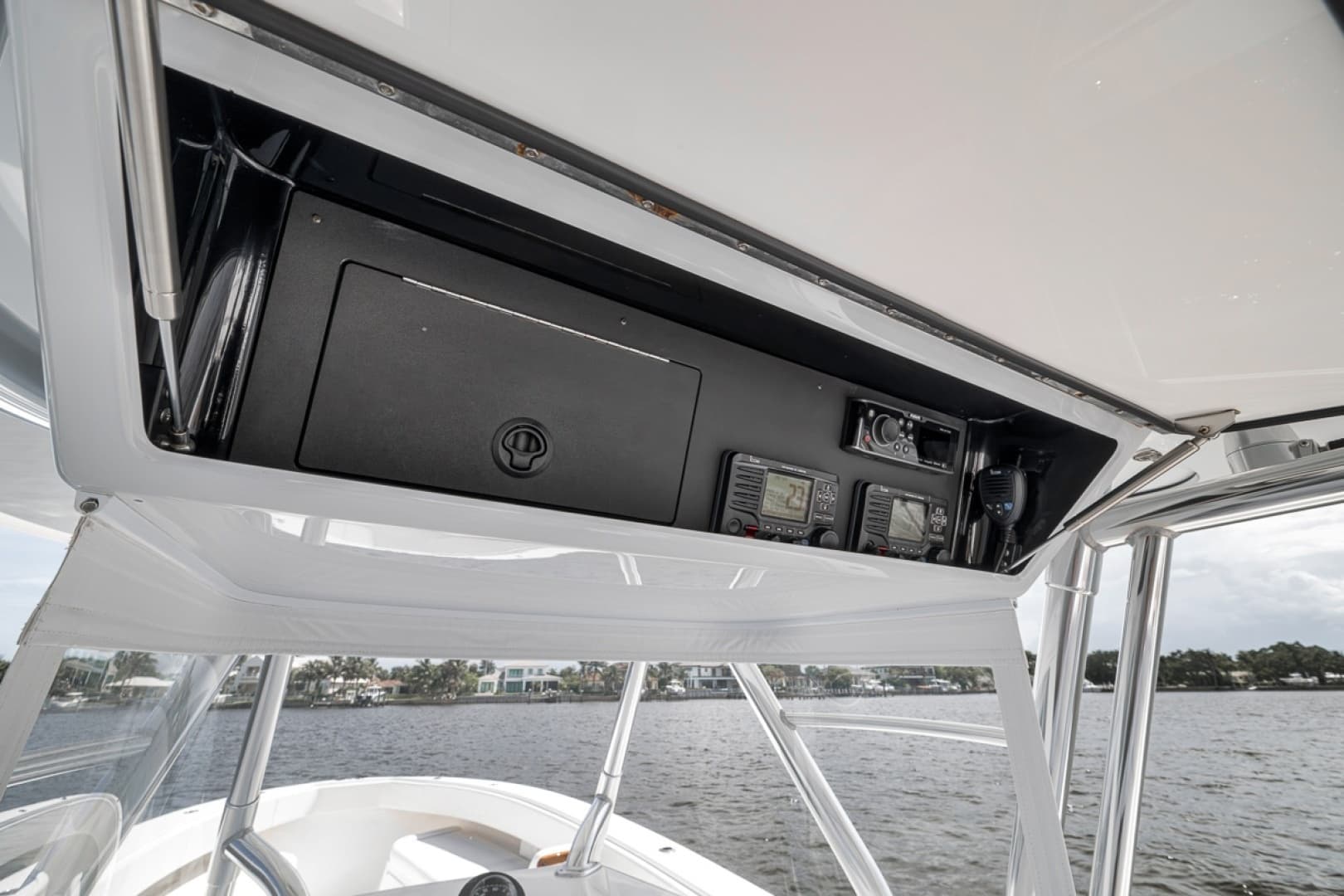2017 Bahama 41 Bahama - Image 27