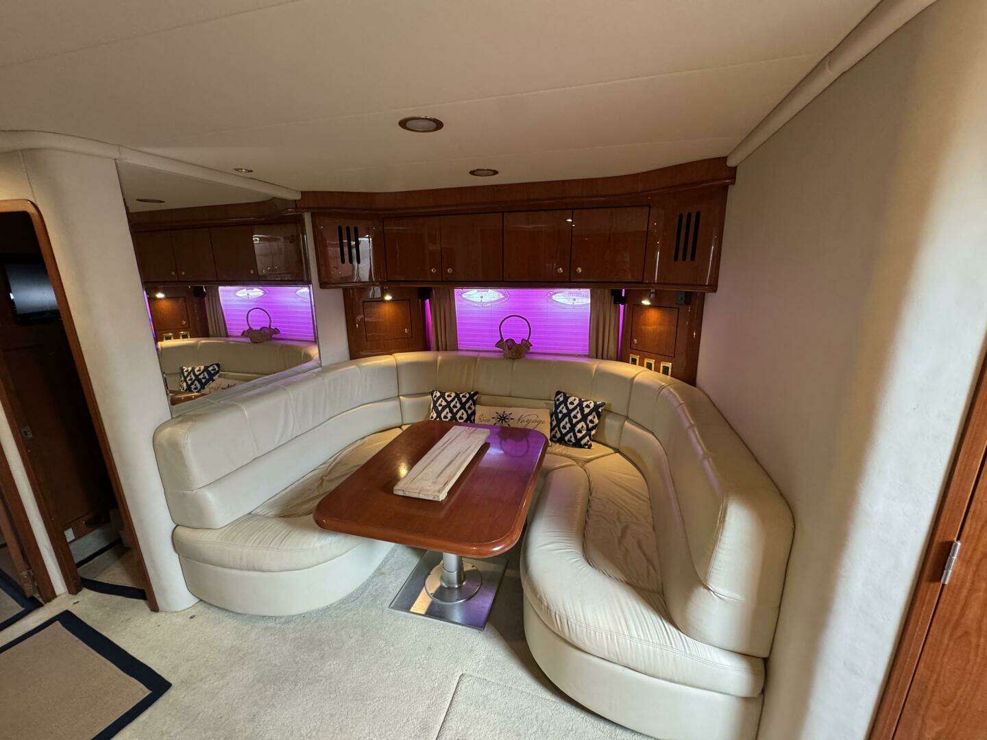2001 Sea Ray 510 SUNDANCER - Image 18