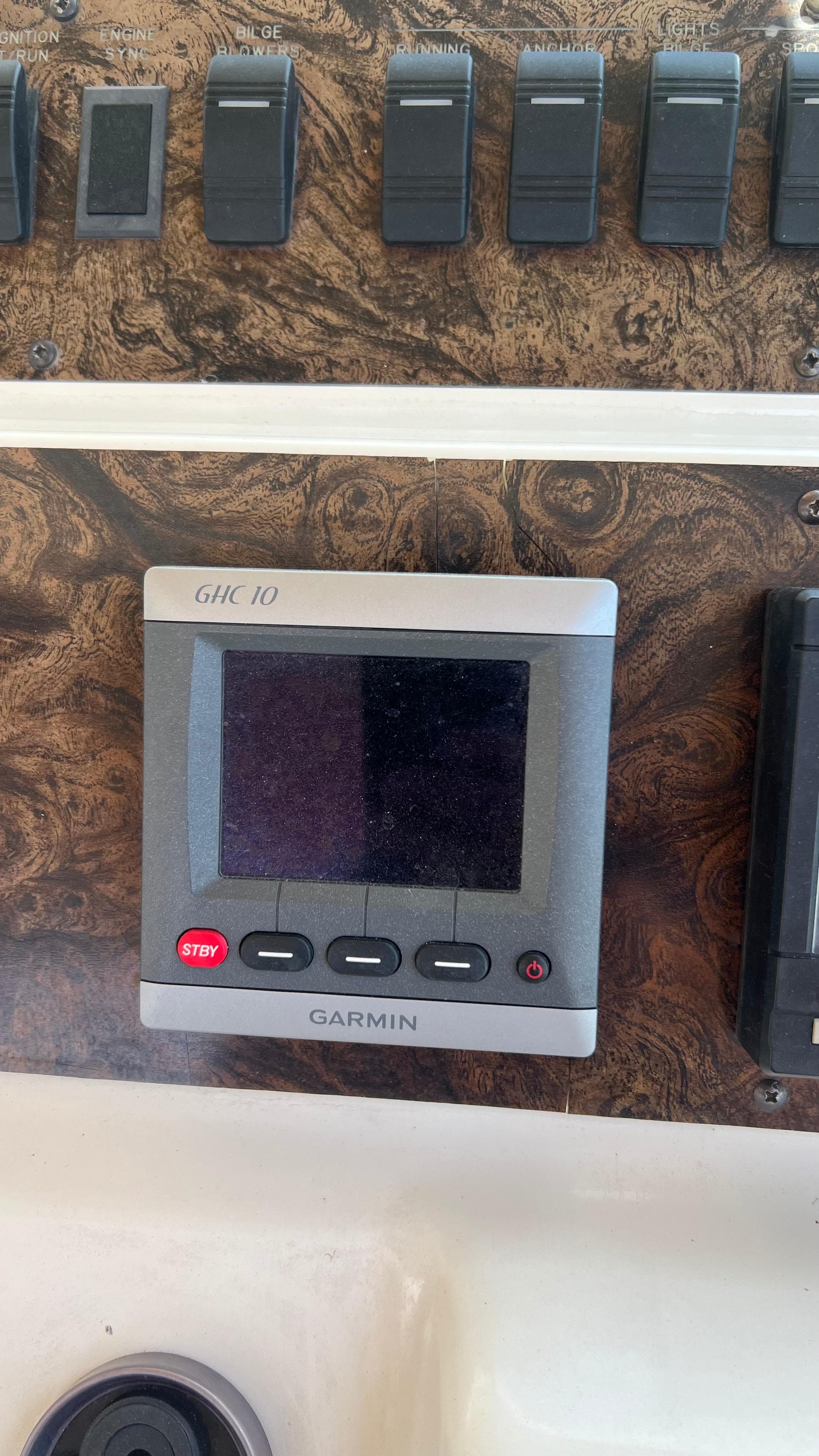 Garmin GHC 10 display on 1997 Sea Ray 400 boat control panel.