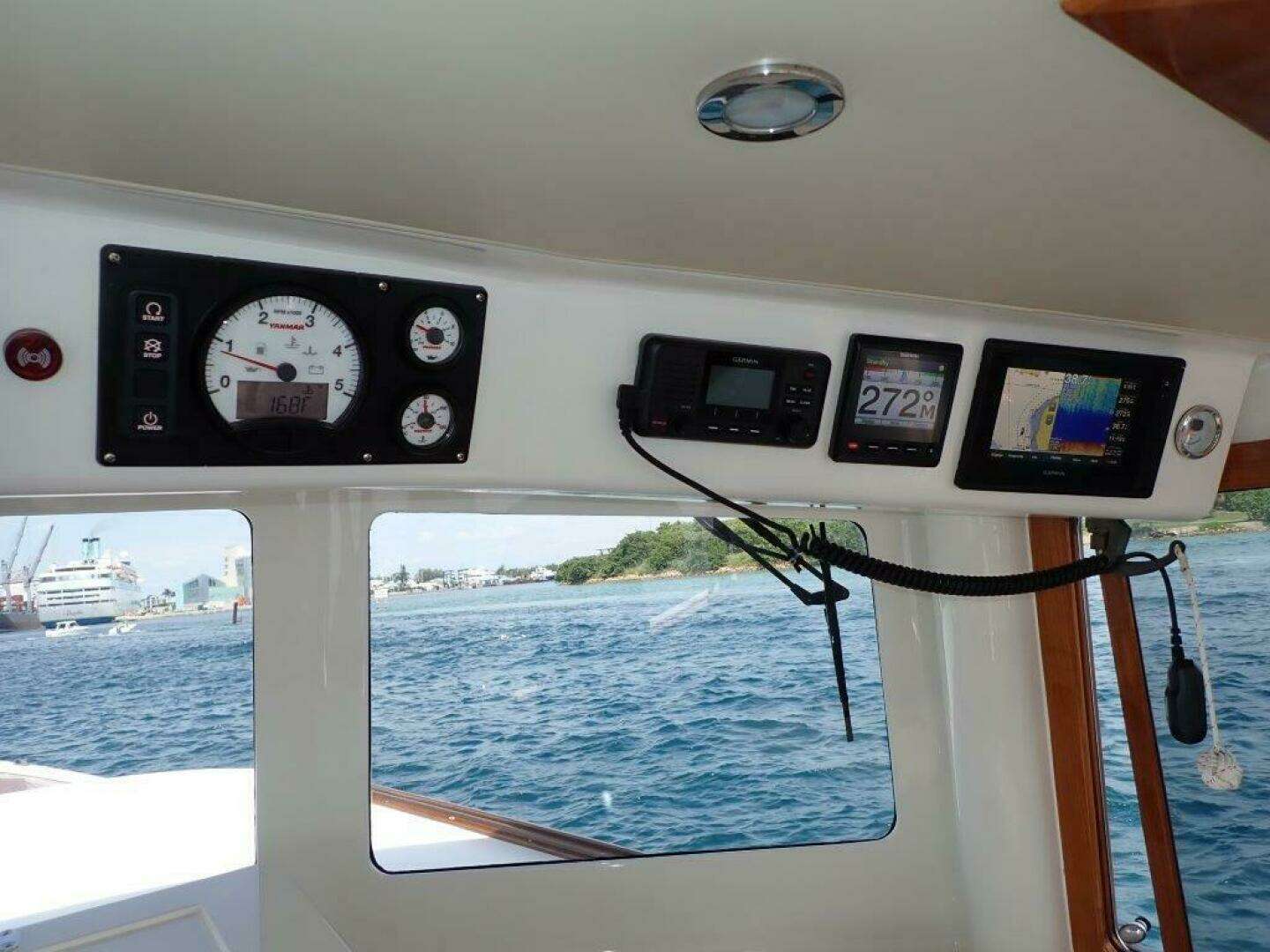 2021 Custom Launch 45 Pilothouse - Image 9