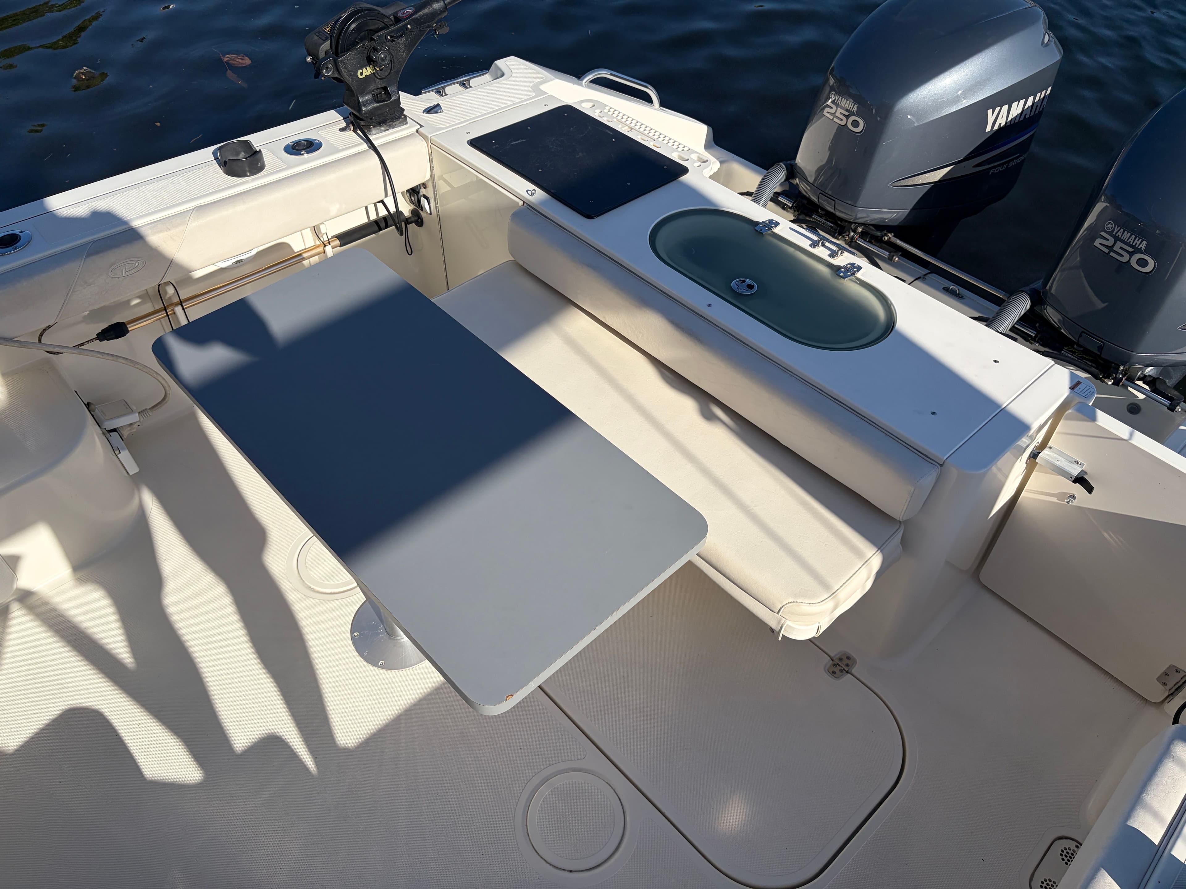 2005 Pursuit 3370 Offshore - 8
