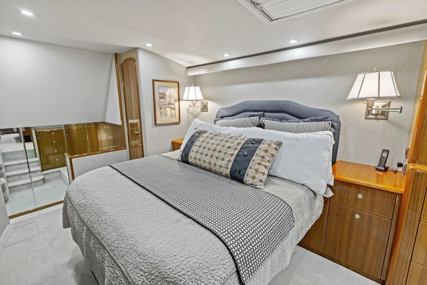 2008 Viking 68 Skybridge - Image 40