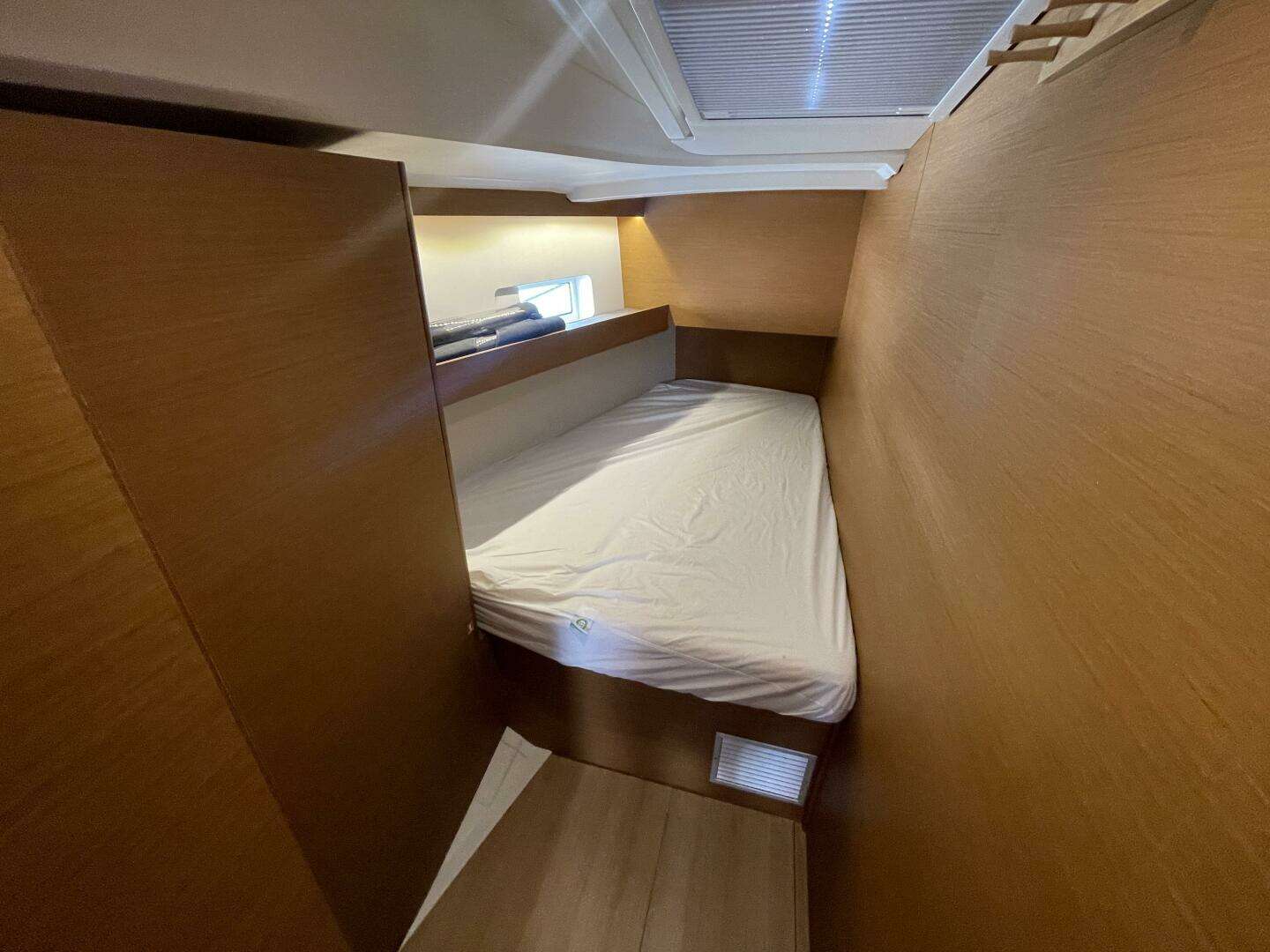 2022 Jeanneau Sun Odyssey 490 - Image 26