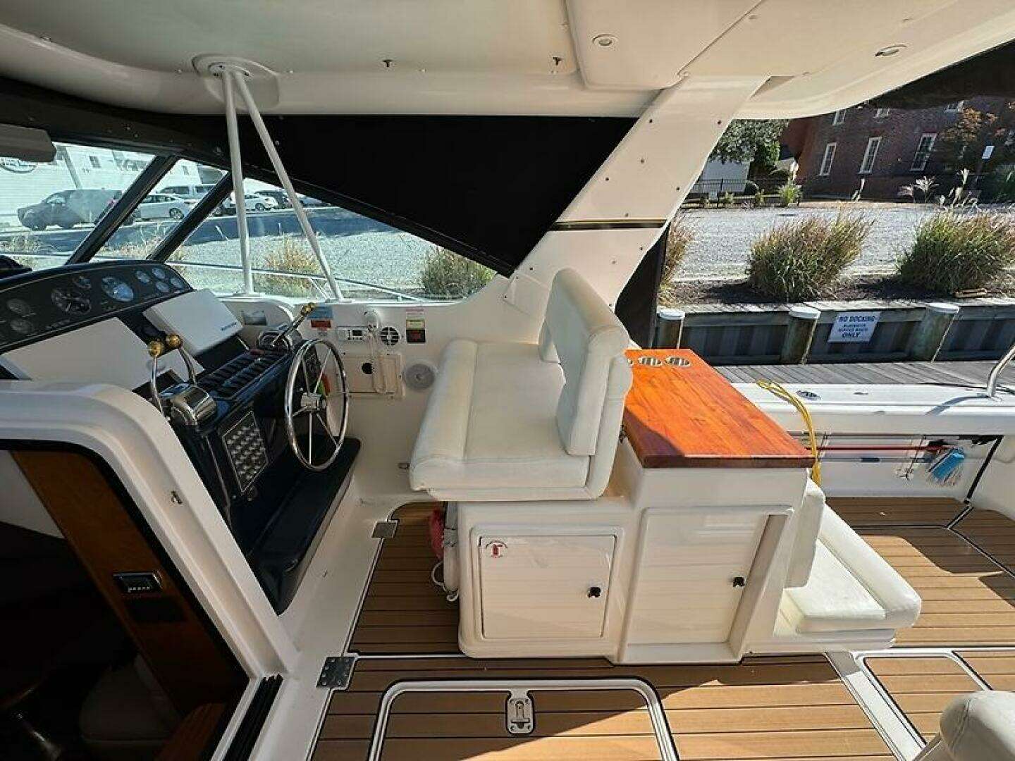 2000 Tiara Yachts 3500 Open - Image 11
