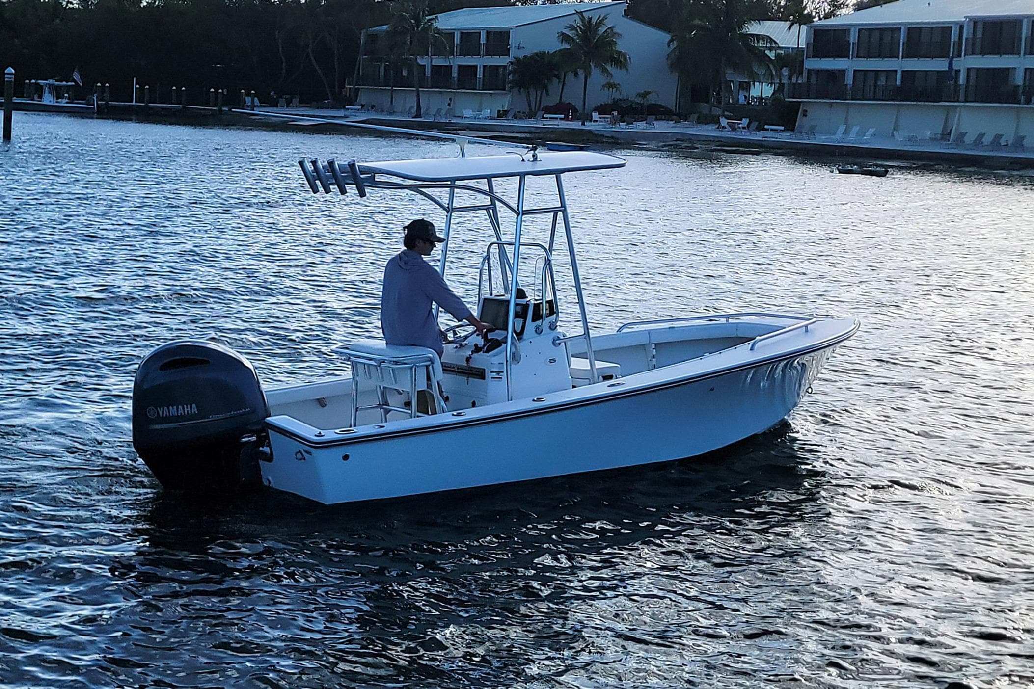 2008 SeaCraft SC 20 Classic boat on water, with a person steering.