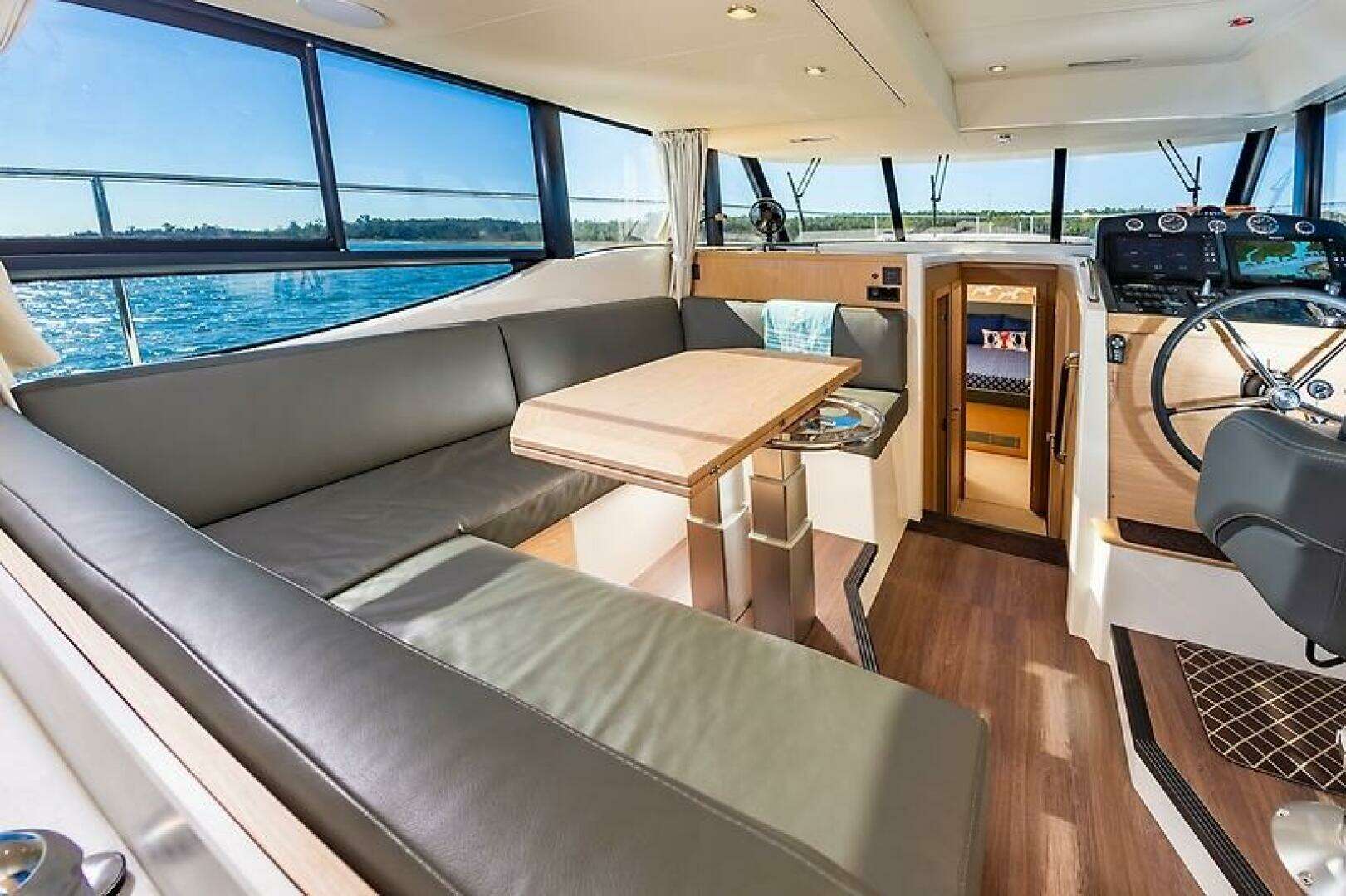 2022 Beneteau Swift Trawler - Image 28