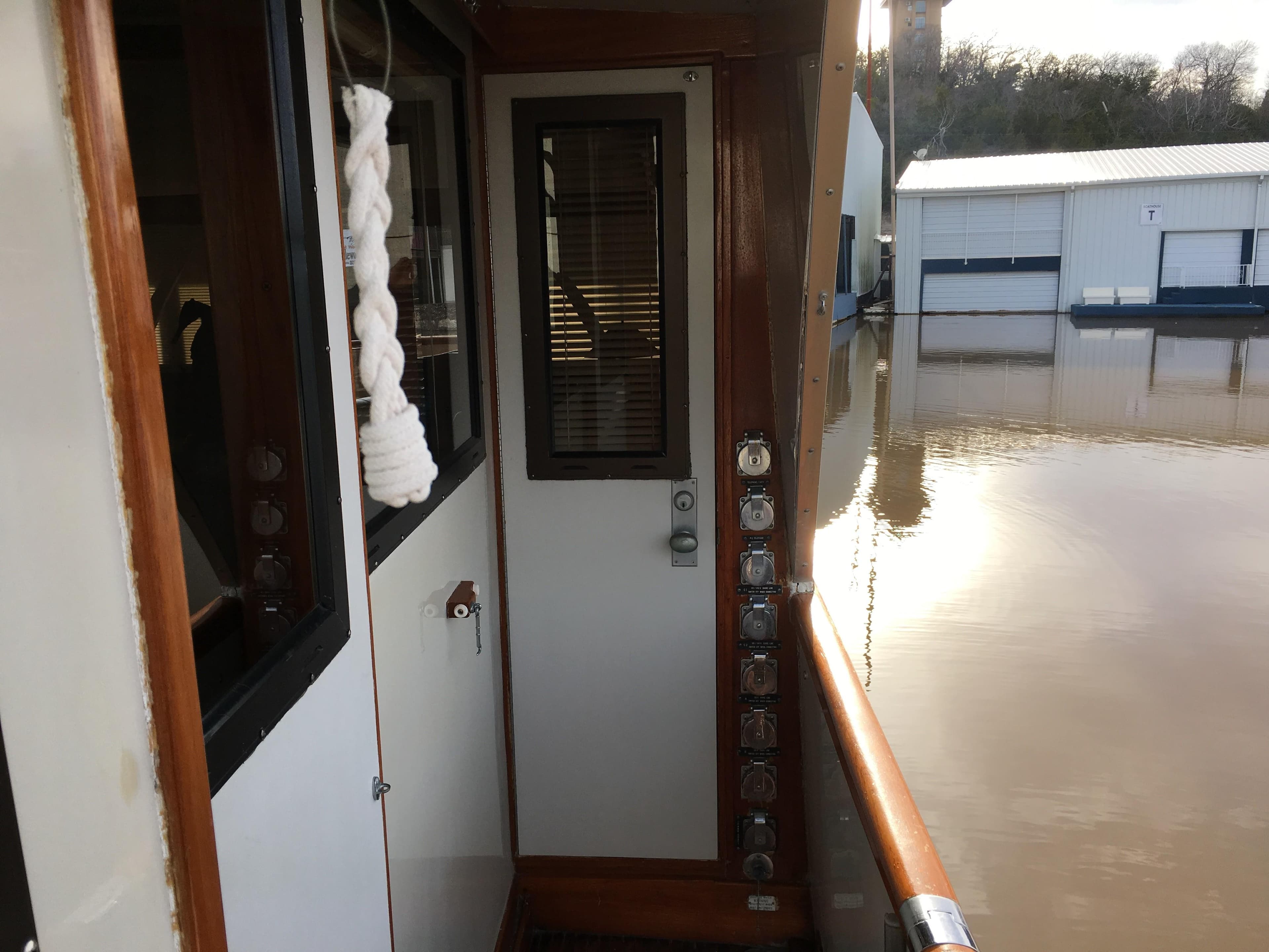 1984 Chris-Craft 66 Constellation - 79