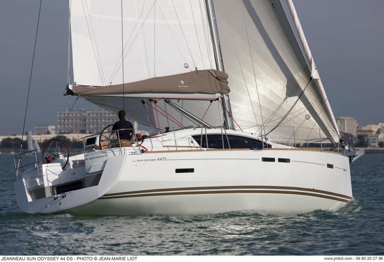 2017 Jeanneau Sun Odyssey 44 DS - Image 4