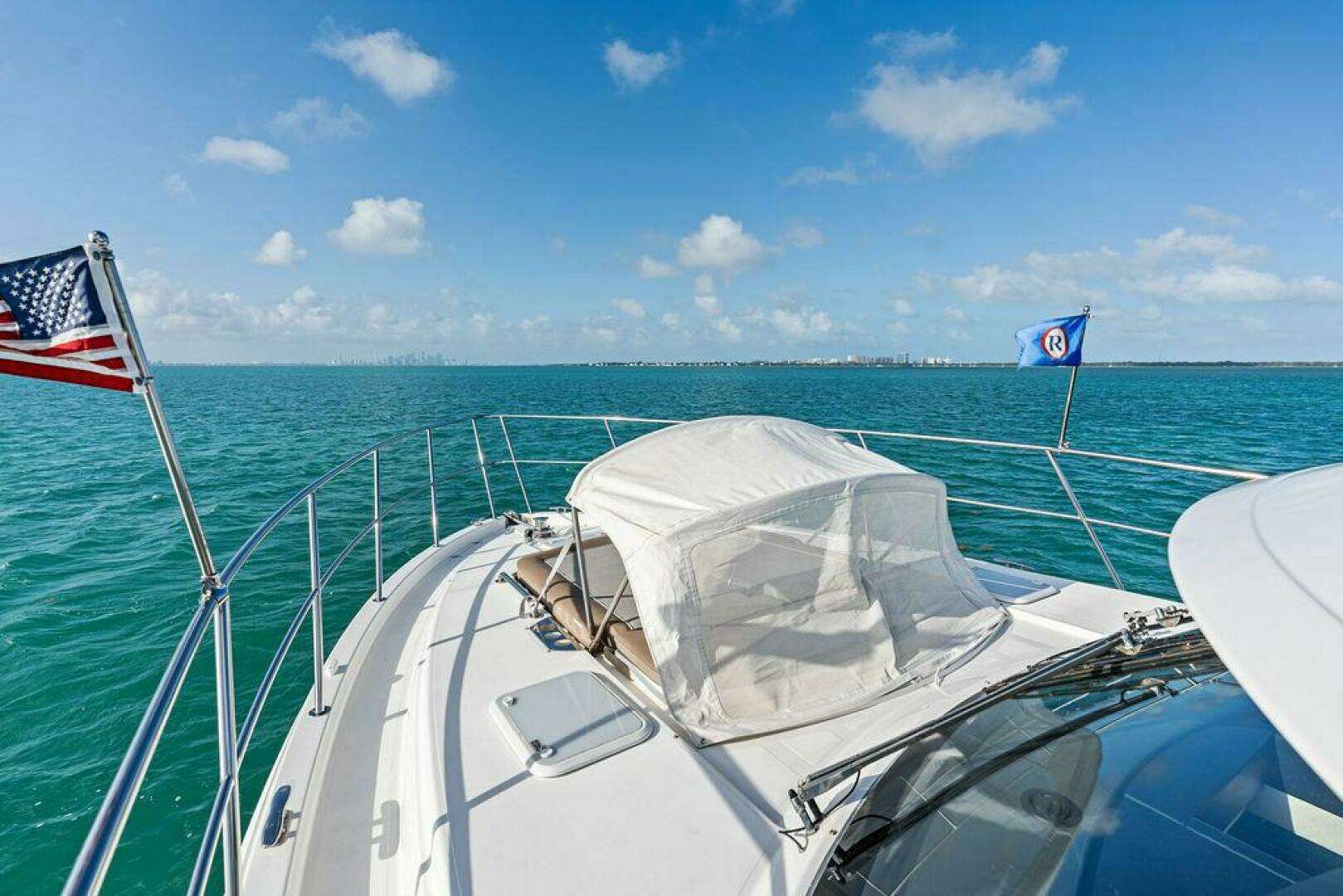 2018 Riviera 4800 Sport Yacht - Image 34