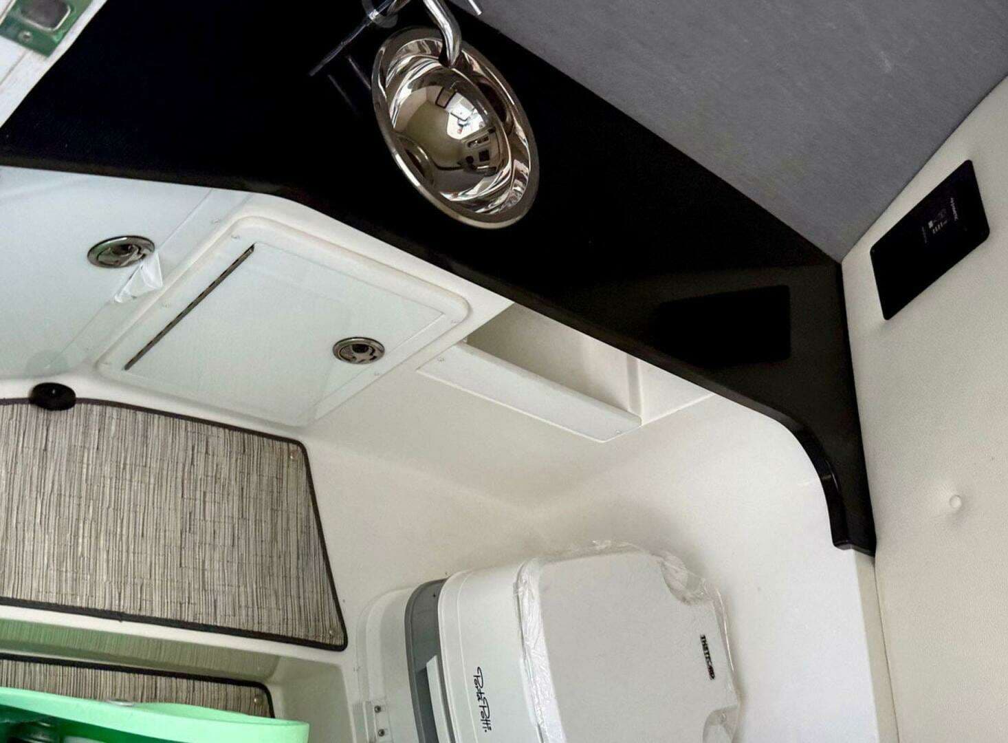 2022 Cobalt 30SC - Image 8