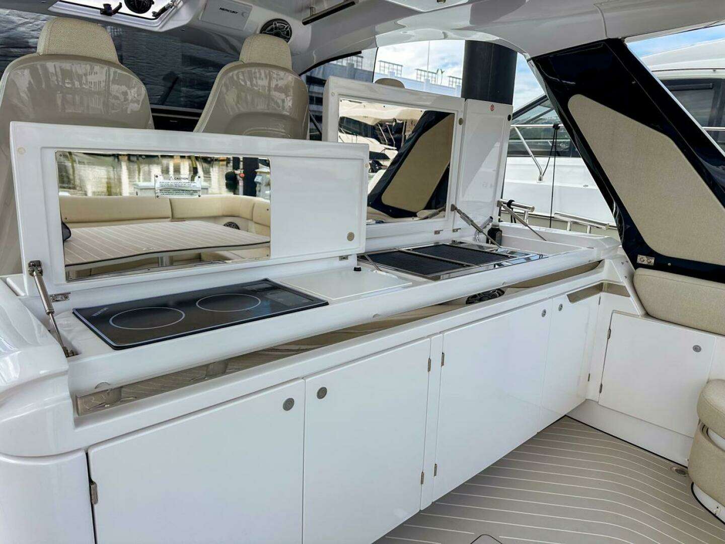 2023 Azimut Verve 47 - Image 19