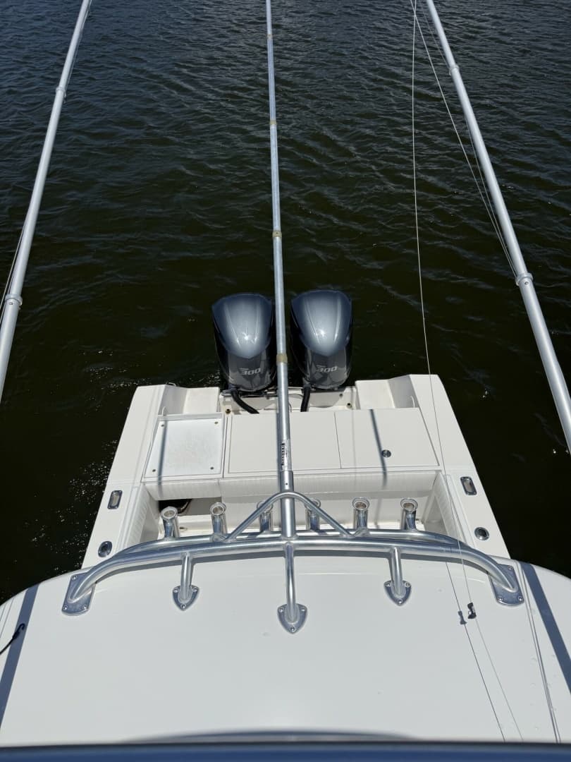 2006 Regulator 32 Center Console - Image 6