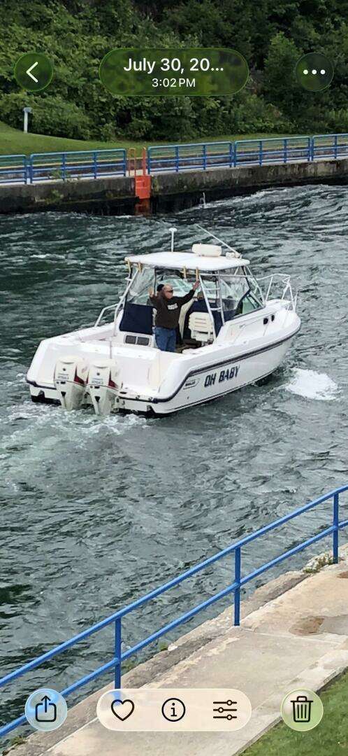 2000 Boston Whaler 280 Conquest - Image 29