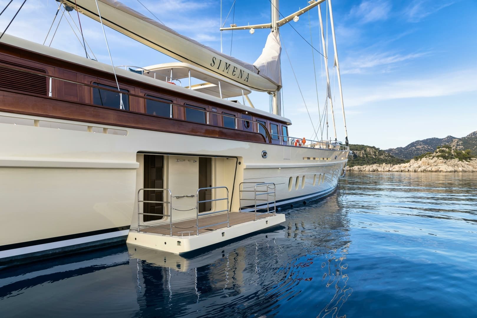 2026 Ares Yachts — - Image 9