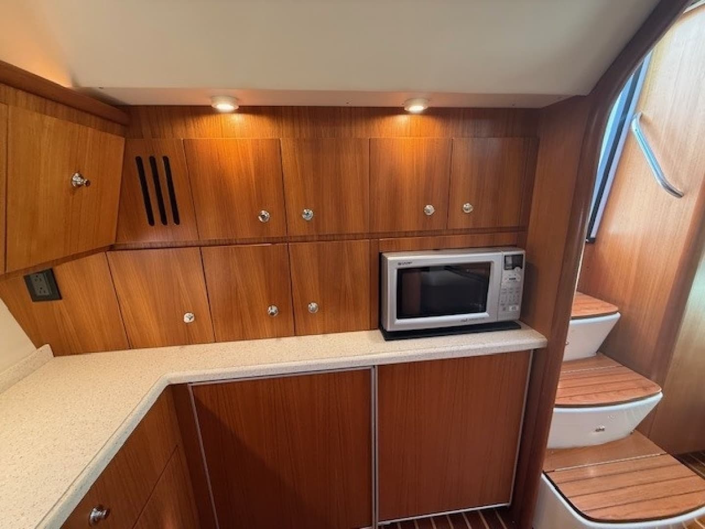 2007 Tiara Yachts 4200 Open - Image 27