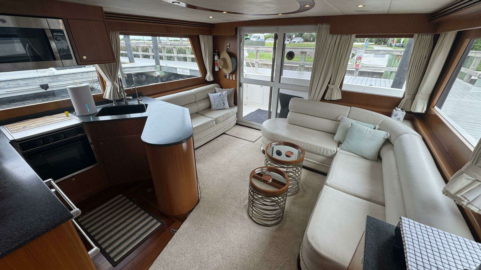 2007 Jefferson 52 Pilothouse SE - Image 14