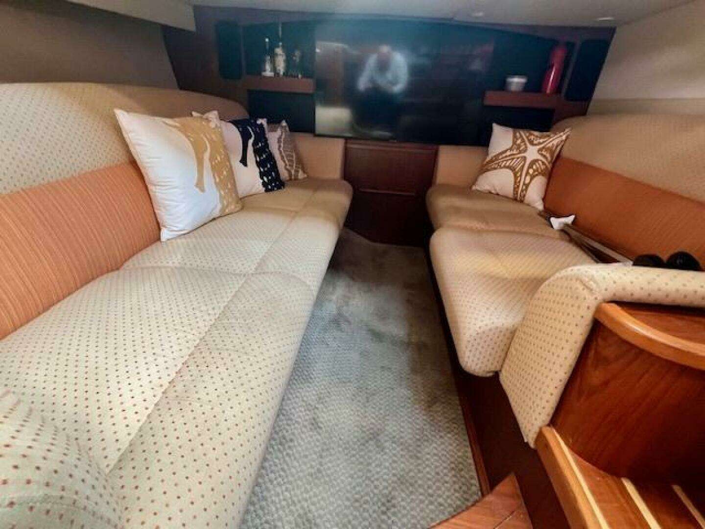 2007 Tiara Yachts 3900 Sovran - Image 21