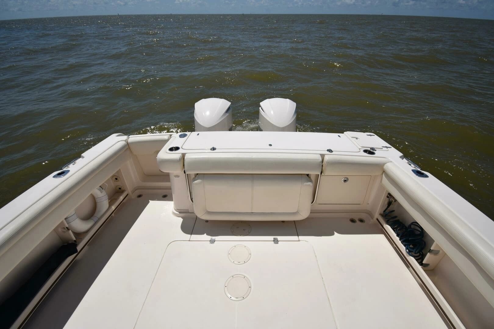 2016 Grady-White 330 Express - Image 26