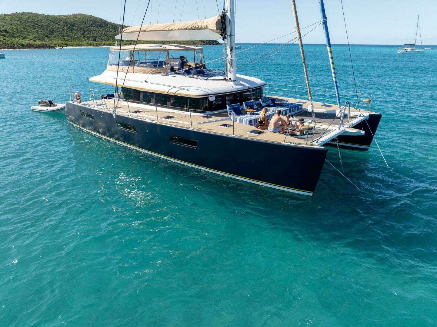 2016 Lagoon 620 - Image 3