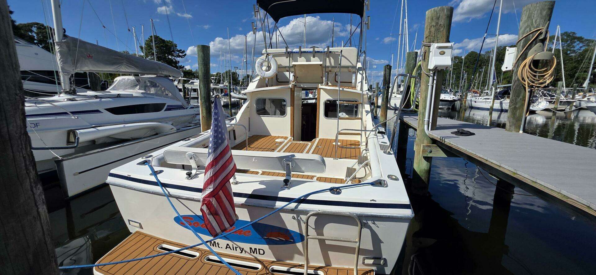 1983 Bertram 28 Flybridge - Image 5