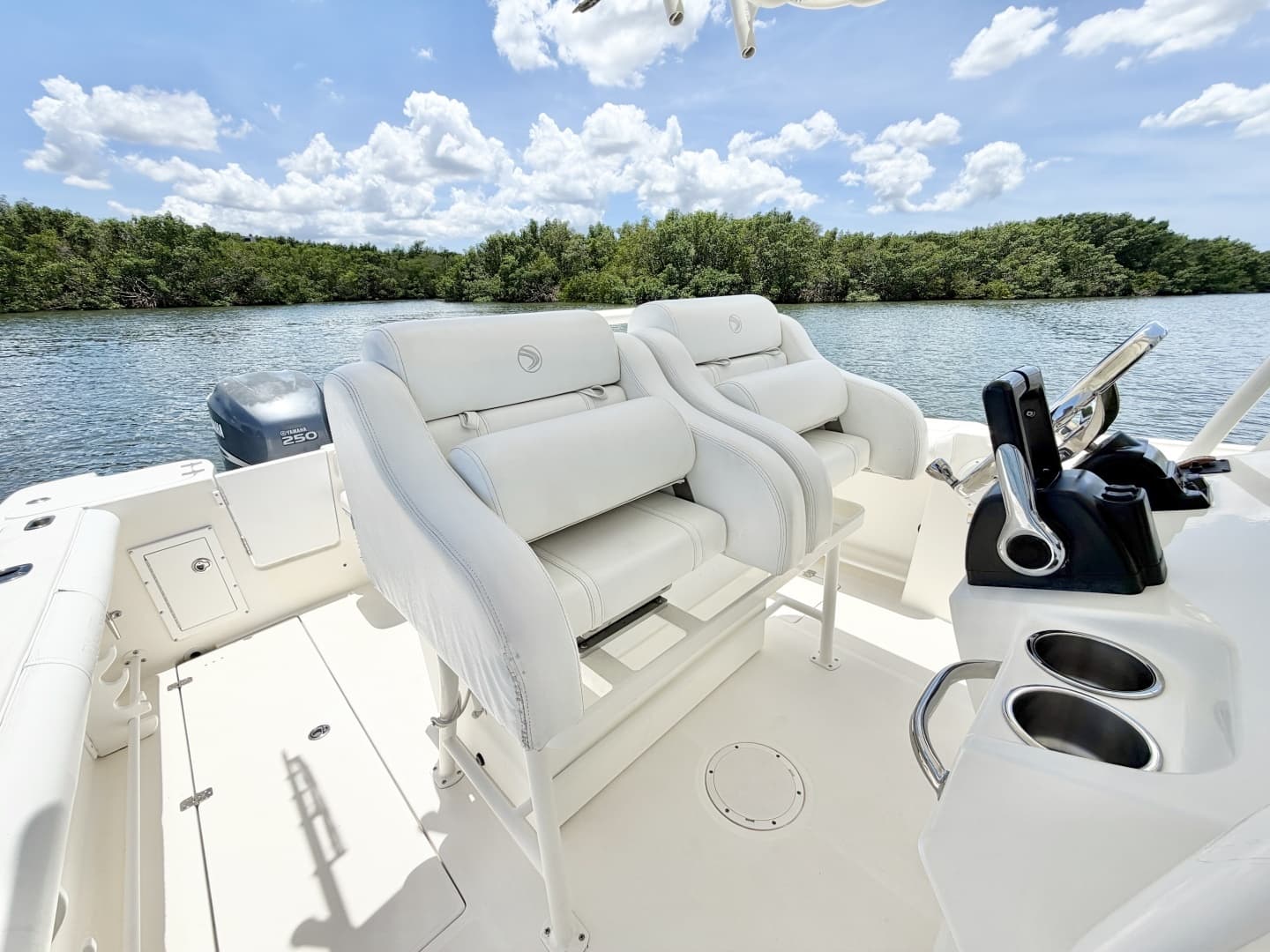 2007 Edgewater 268 CC - Image 16