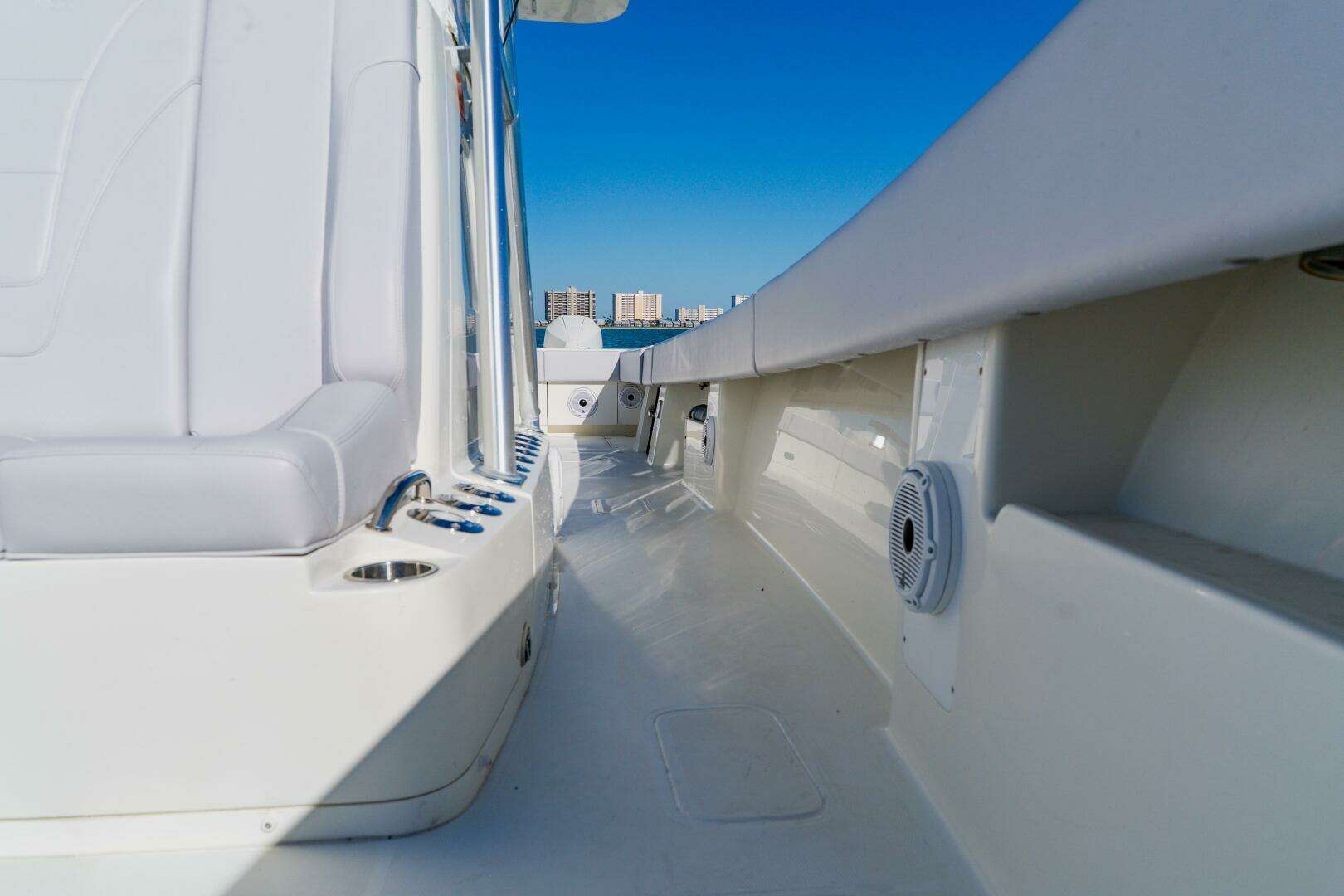 2012 SeaVee 390B - Image 21