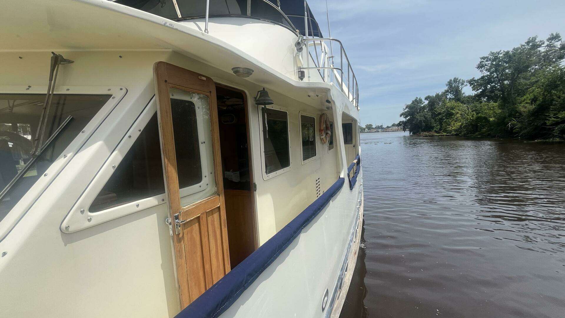 1986 Marine Trader Med Yacht 62 Yachtfish - Image 32