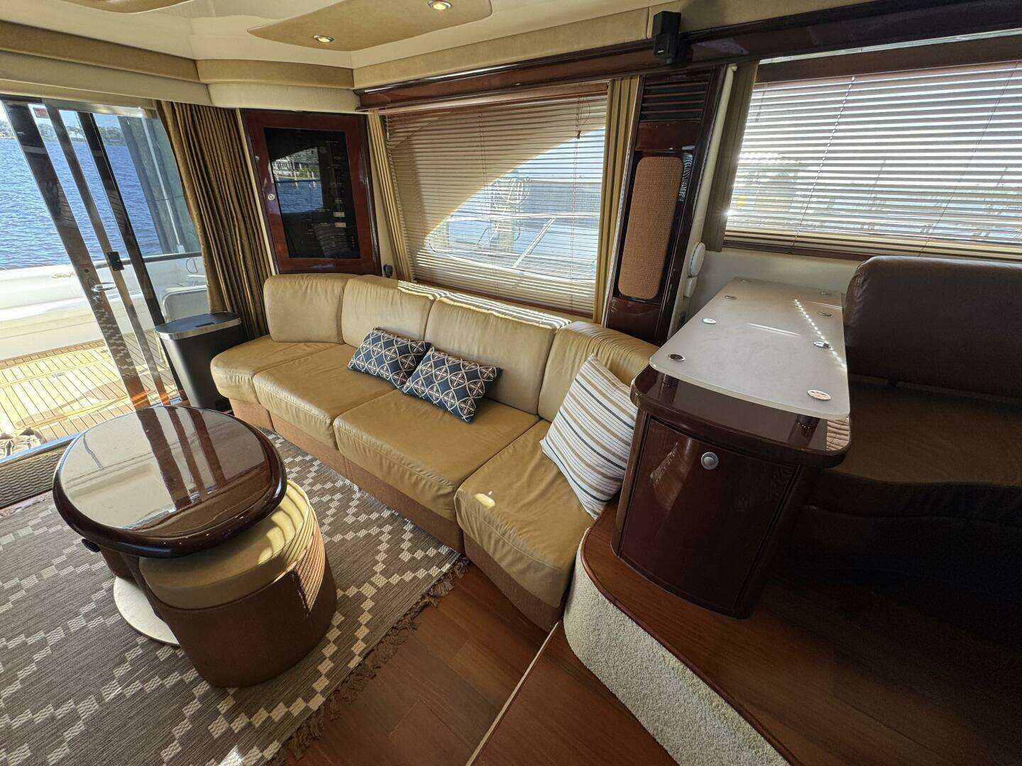 2007 Sea Ray 58 Sedan Bridge - Image 27