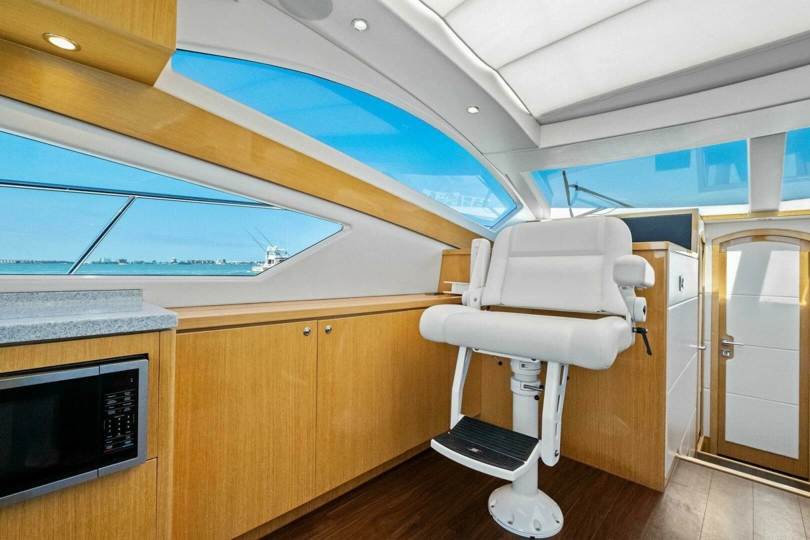 2018 Mares 47 Outboard Express Catamaran - Image 24