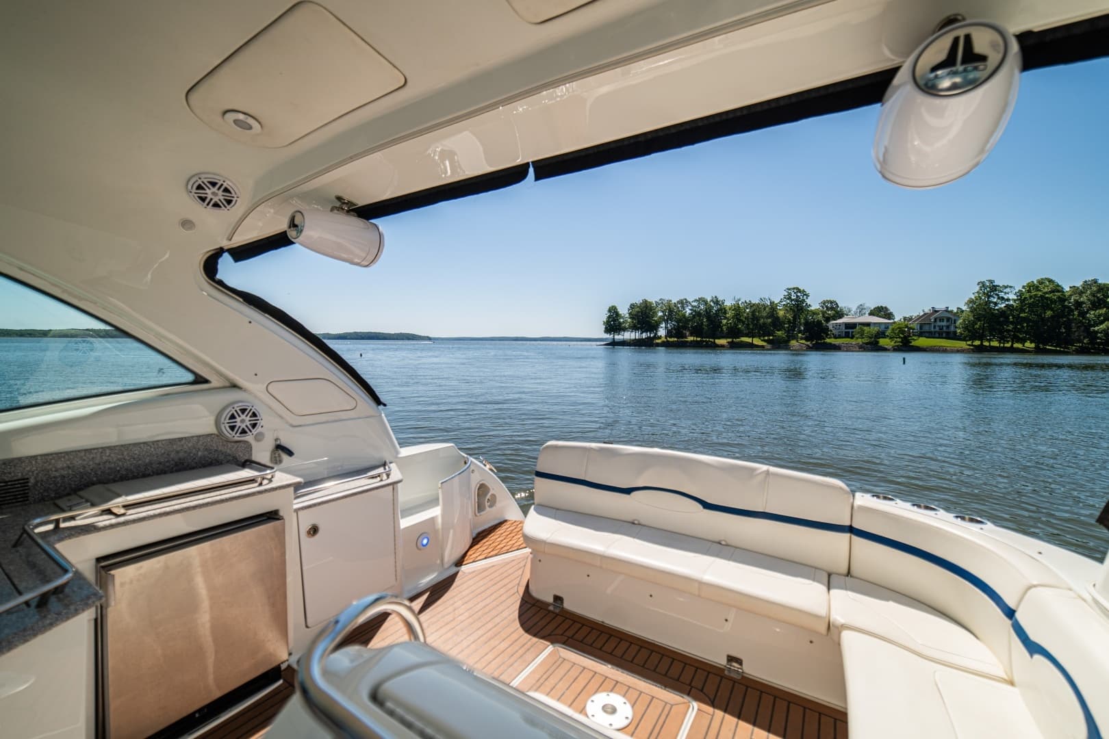2008 Formula 45 Yacht - Image 30
