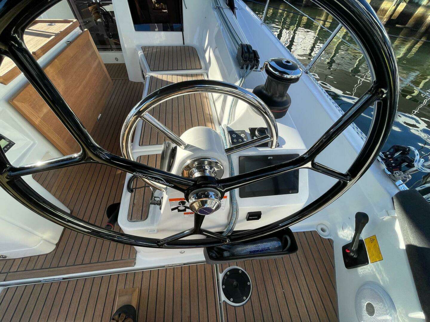 2027 Jeanneau Sun Odyssey 415 - Image 27