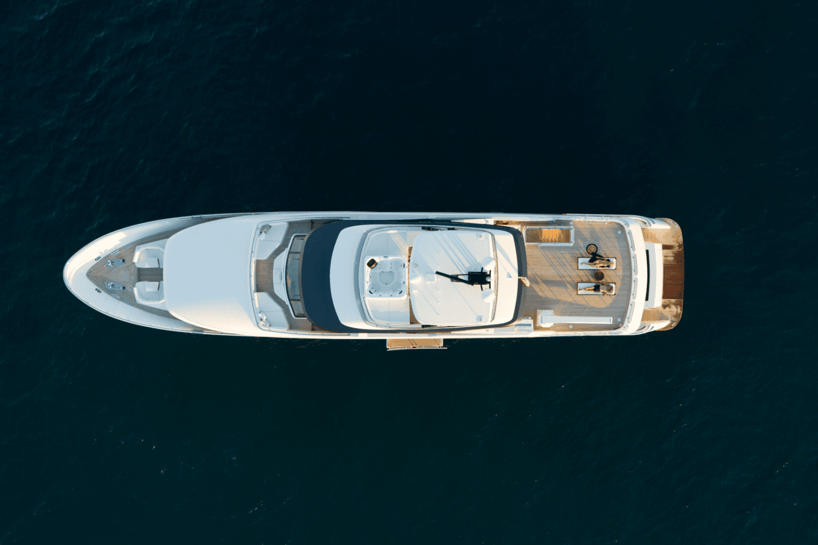 2027 Ocean Alexander 37L - Image 18