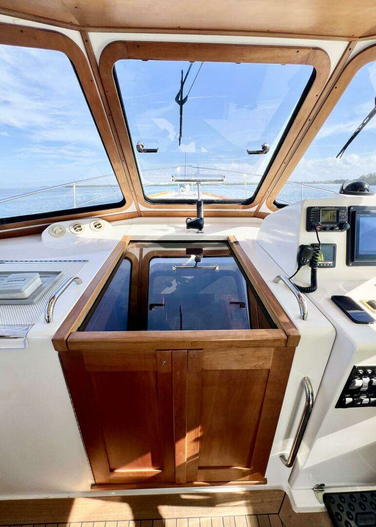 2006 Sabre 38 Hard Top Express - Image 25