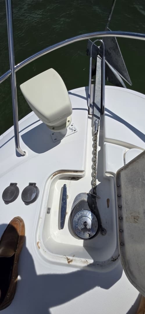 2006 Silverton 38 Sport Bridge - Image 23