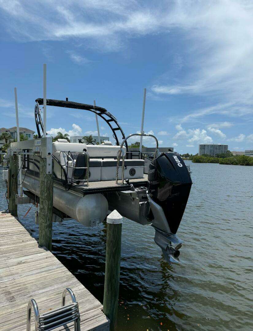 2023 Harris 230 Sunliner SE - Image 2