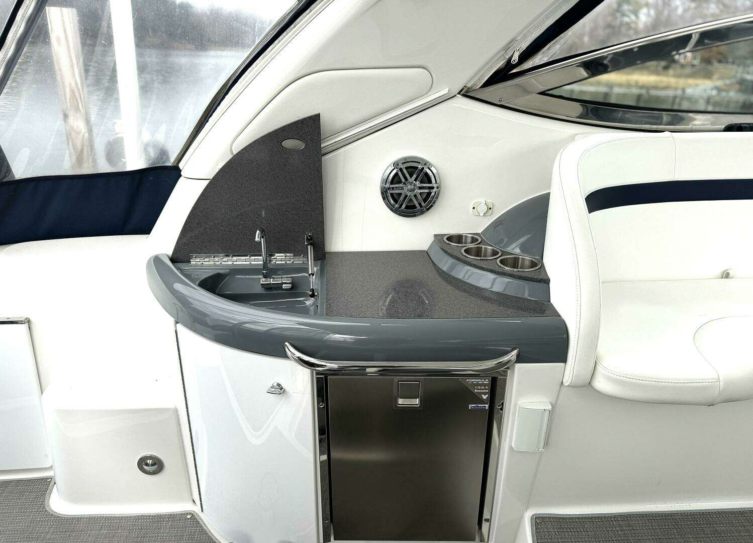 2016 Formula Performance Cruiser - Image 9