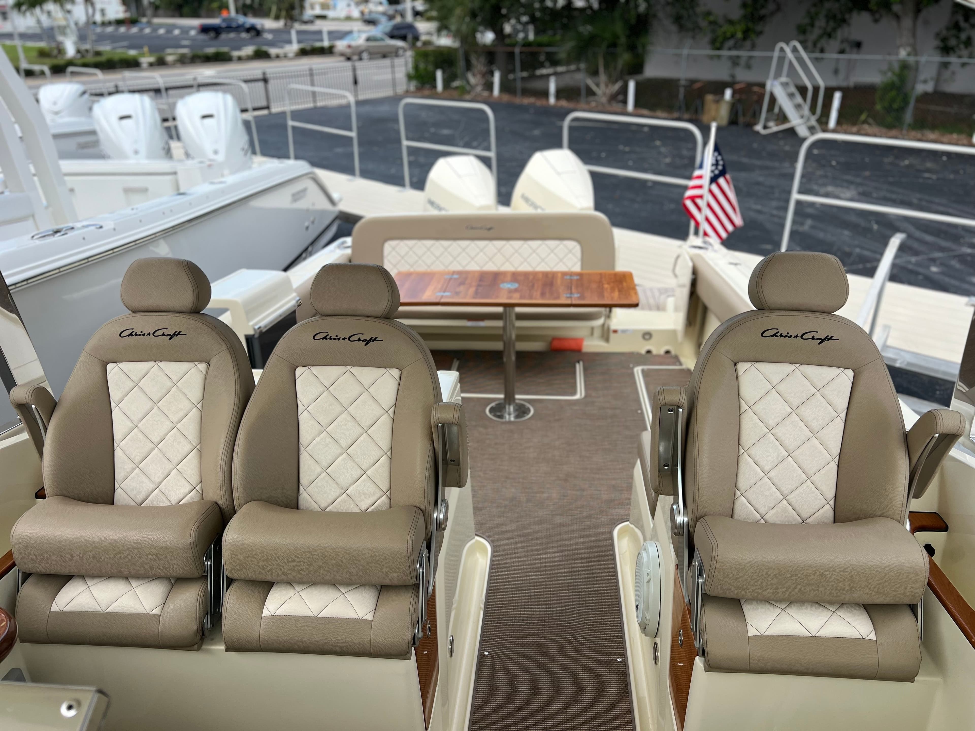2023 CHRIS-CRAFT 30 CALYPSO - Image 16