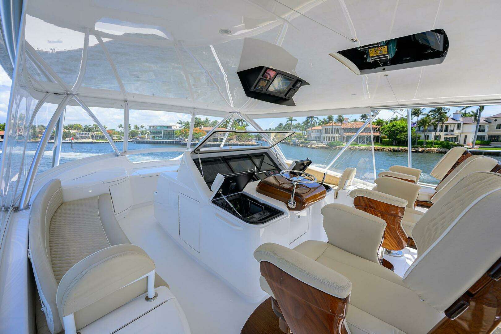 2021 Viking 72 Convertible - Image 27