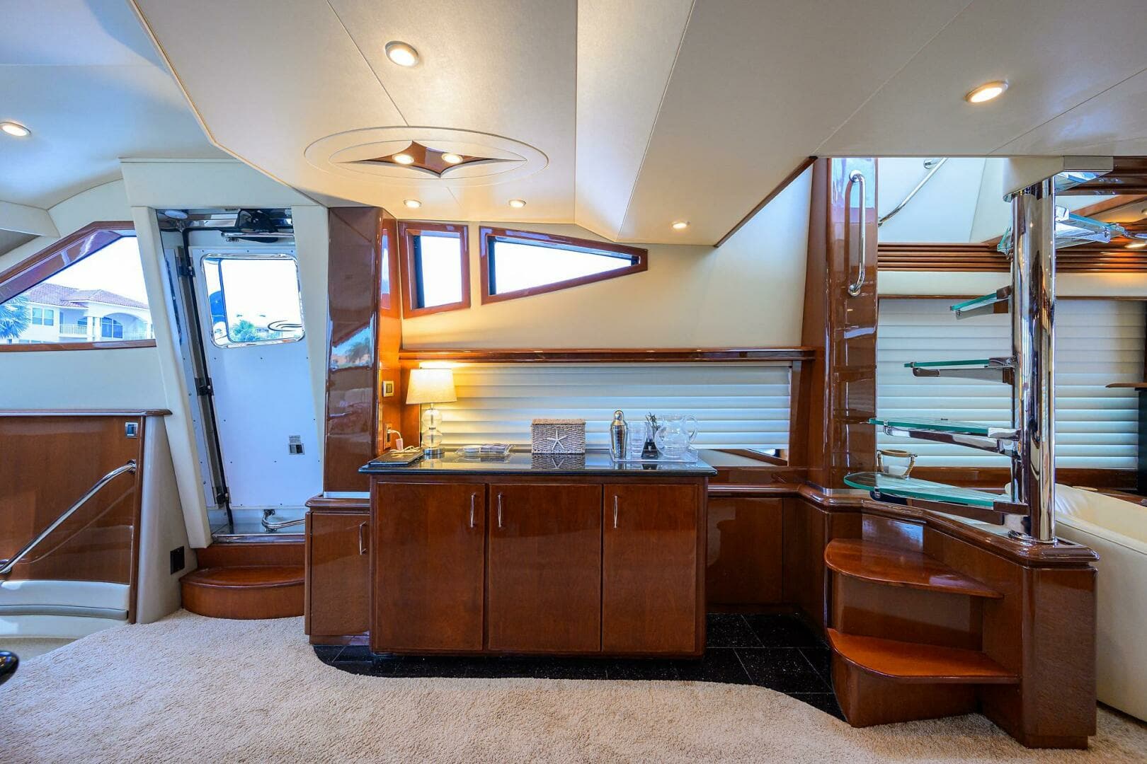 2005 Marquis 65 Motor Yacht - Image 11