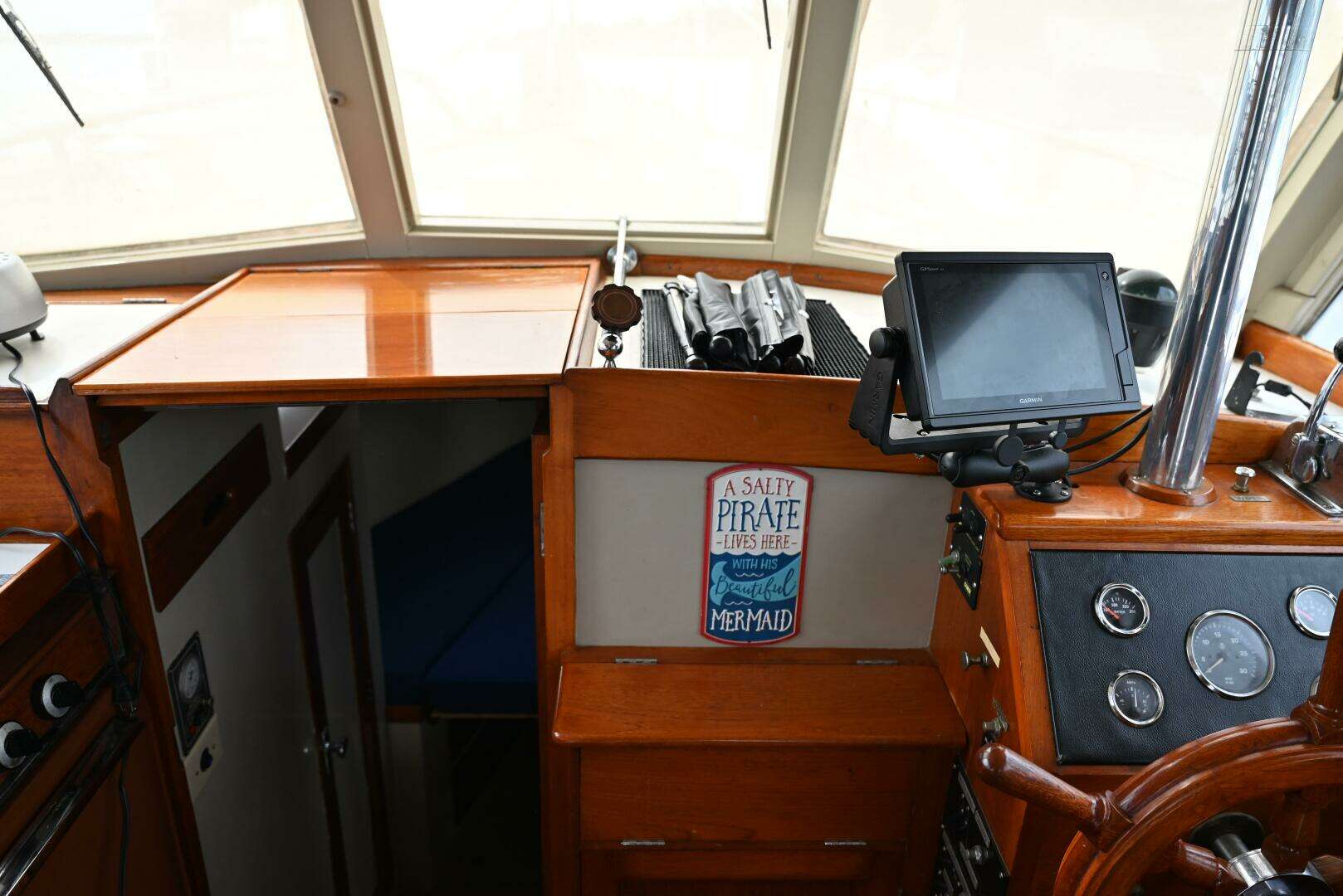 1970 Grand Banks Flybridge Trawler - Image 14